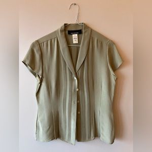 Jones silk Top size 4